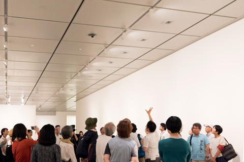 京都国立近代美術館オープンデー「美術のみかた、みせかた、さわりかた」