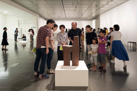 京都国立近代美術館オープンデー「美術のみかた、みせかた、さわりかた」