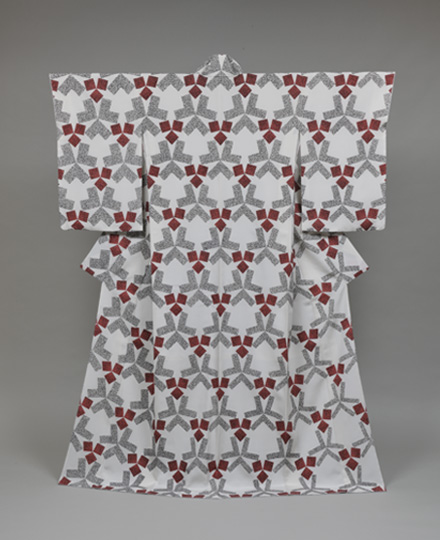 Yuzen kimono, topology of geometric design on white ground, 'Minori’ (Ripening) , 2013, Isetan Mitsukoshi Holdings
