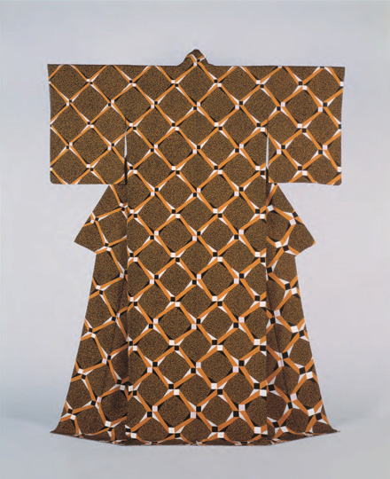Yuzen kimono, indigo-tinged tan, gradated lattice design, 1993