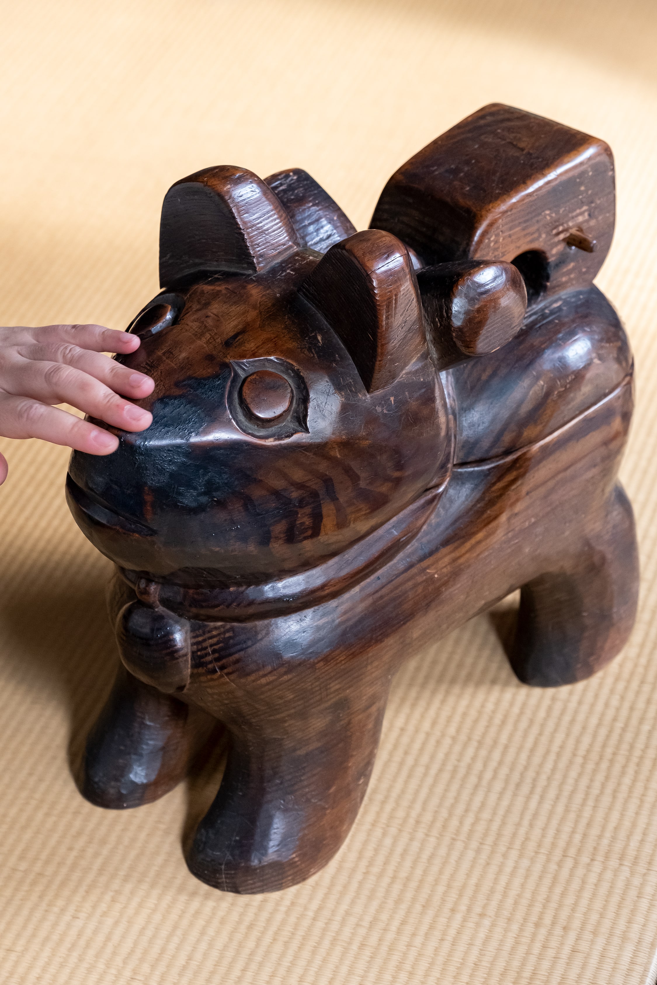 木彫像 脇息狛犬
